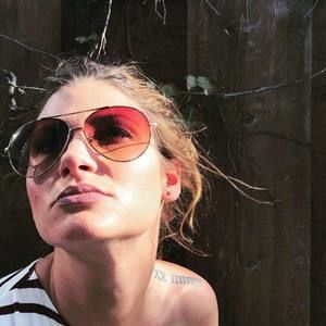 Meet your Posher, Taryn